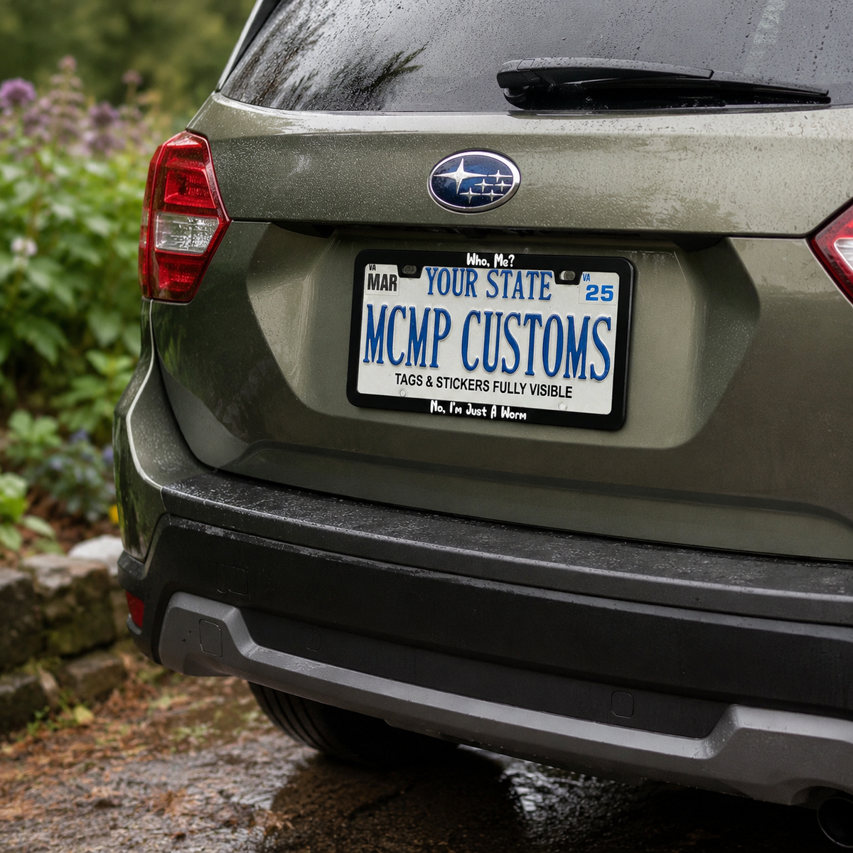 "Who, Me?  No, I'm Just A Worm Funny" license plate frame — product photo
